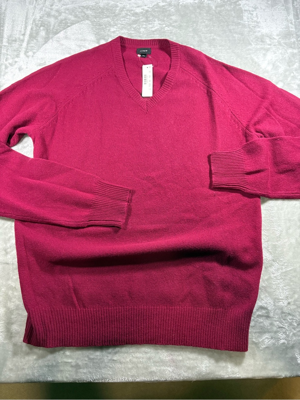 J Crew Men’s 100% Lambswool V Neck Sweater Size Large Tall NWT